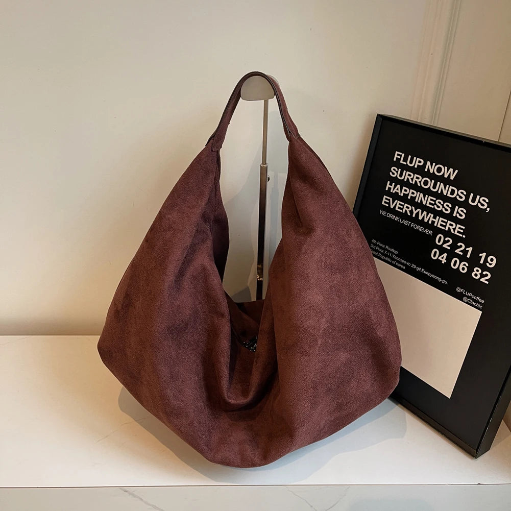 Lissée Suede Hobo